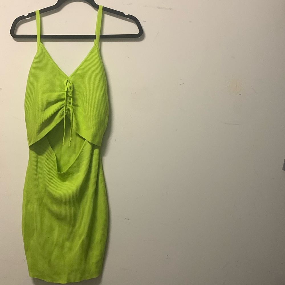 Lime Green Warm Weather Dress. Size XL